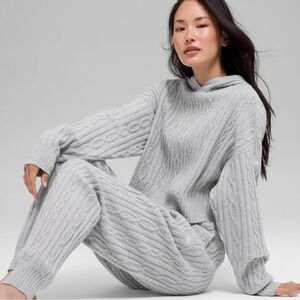 ALO Yoga Cable Knit Winter Bliss Set